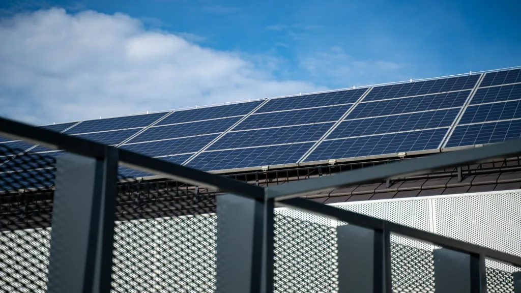 Bifacial (Çift Yüzlü) Güneş Paneli Nedir? Verim Artışı