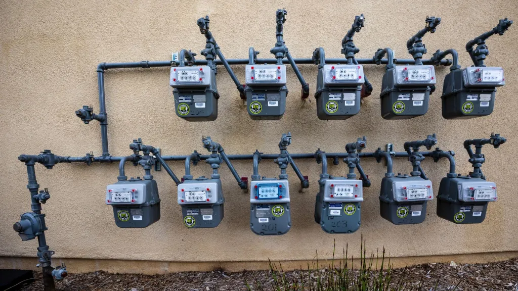 Aydın'da ADM Elektrik ve EPDK Mevzuatına Uygun Çatı GES Süreçleri — güneş enerjisi
