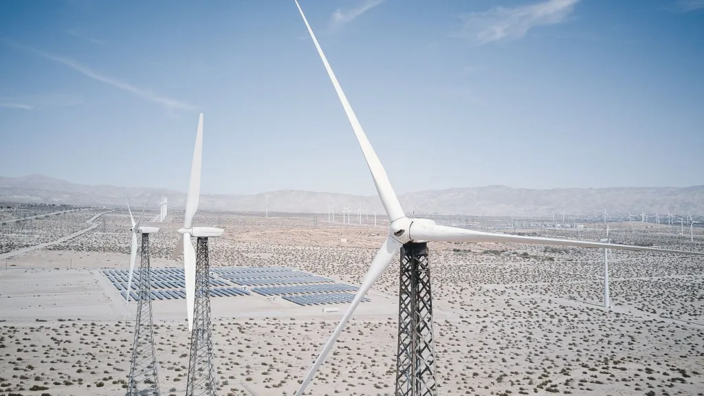Fırtına ve Şiddetli Rüzgarlar Güneş Paneli Montaj Sistemlerini Nasıl Etkiler? — güneş enerjisi