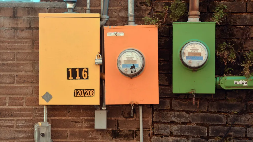 Aydın Bölgesinde ADM Elektrik ve Mevzuat Uyumlu Çözümler — güneş enerjisi