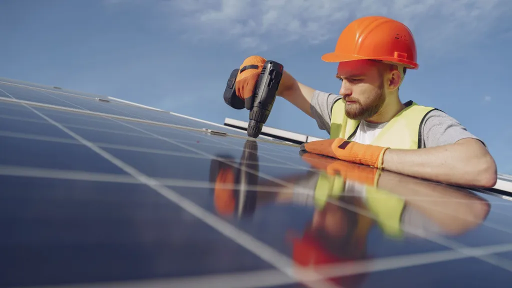 Doğru Güneş Enerjisi Firması Nasıl Seçilir? Aracı Değil, Doğrudan Kurulumcu — güneş enerjisi
