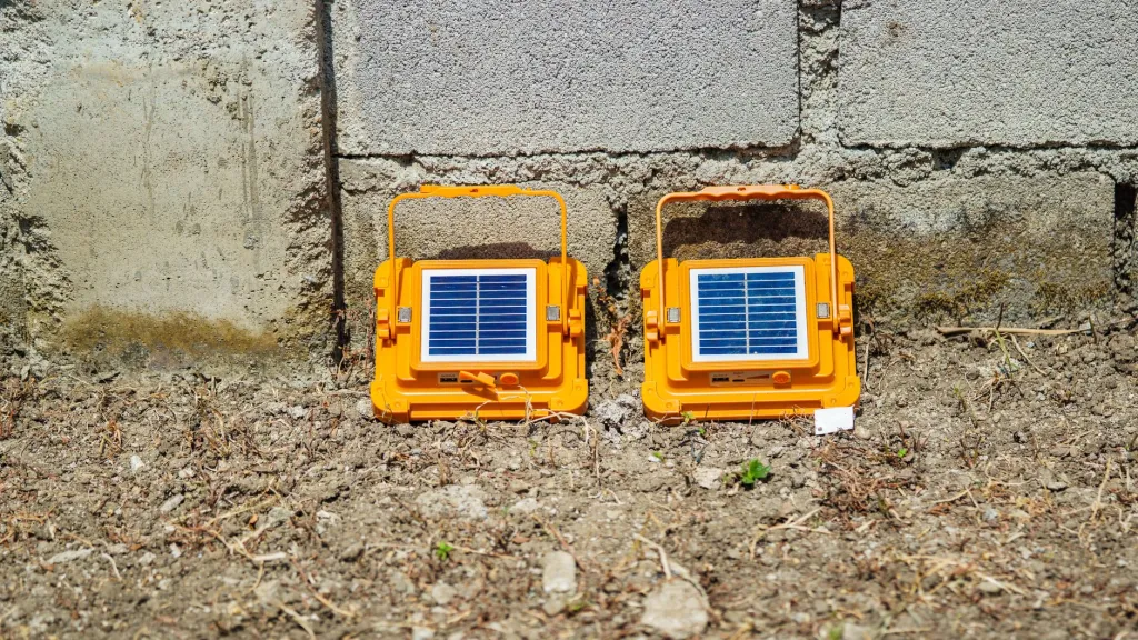 Güneş Paneli Kaç Yıl Ömürlüdür? Garanti ve Degradasyon