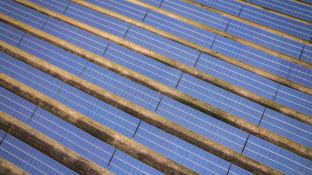 Çatılarda ve Arazilerde Panel Yer Kaplama Farkları Nelerdir? — güneş enerjisi