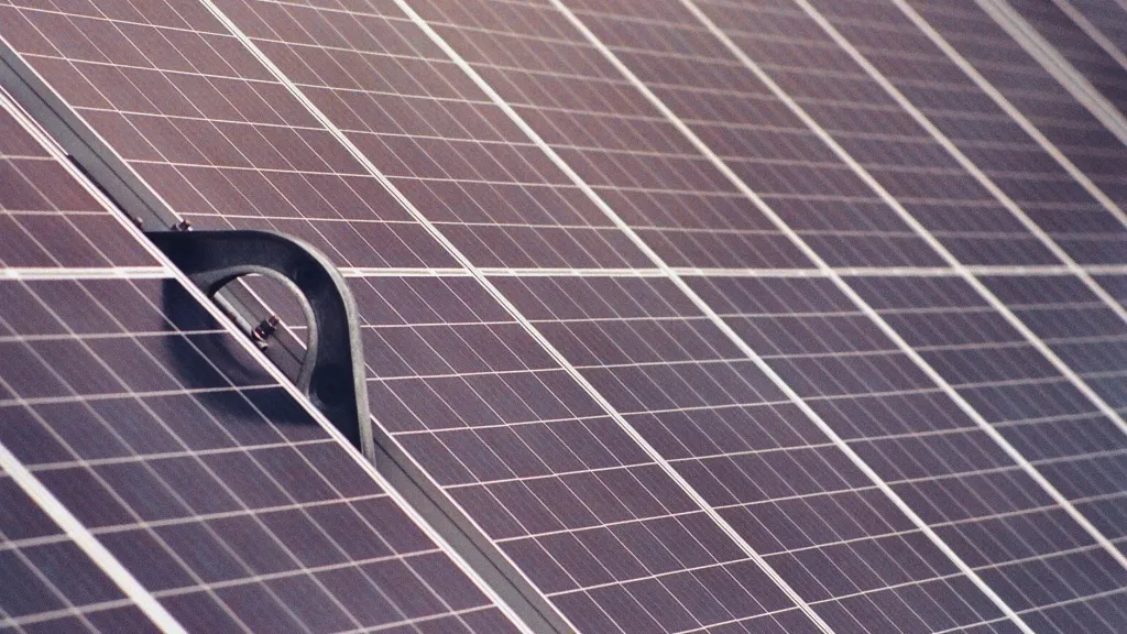 Güneş Panelleri Nasıl Elektrik Üretir? — güneş enerjisi