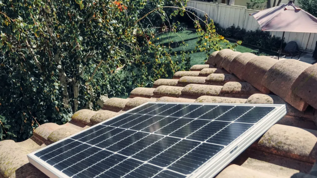 Taşınabilir Güneş Panelleri ve Mobil Solar Çözümler — güneş enerjisi