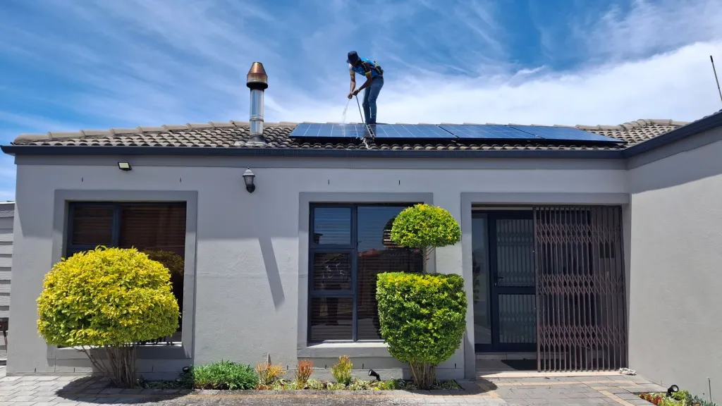 Panel Ömrünü Uzatmak İçin Bakım ve Temizlik Nasıl Yapılmalı? — güneş enerjisi